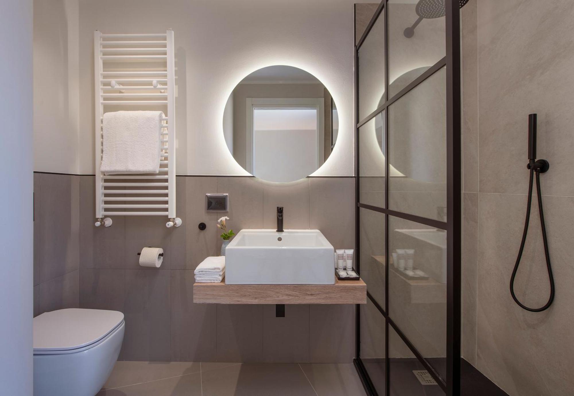 Mem Lodge And Suite 普拉 外观 照片